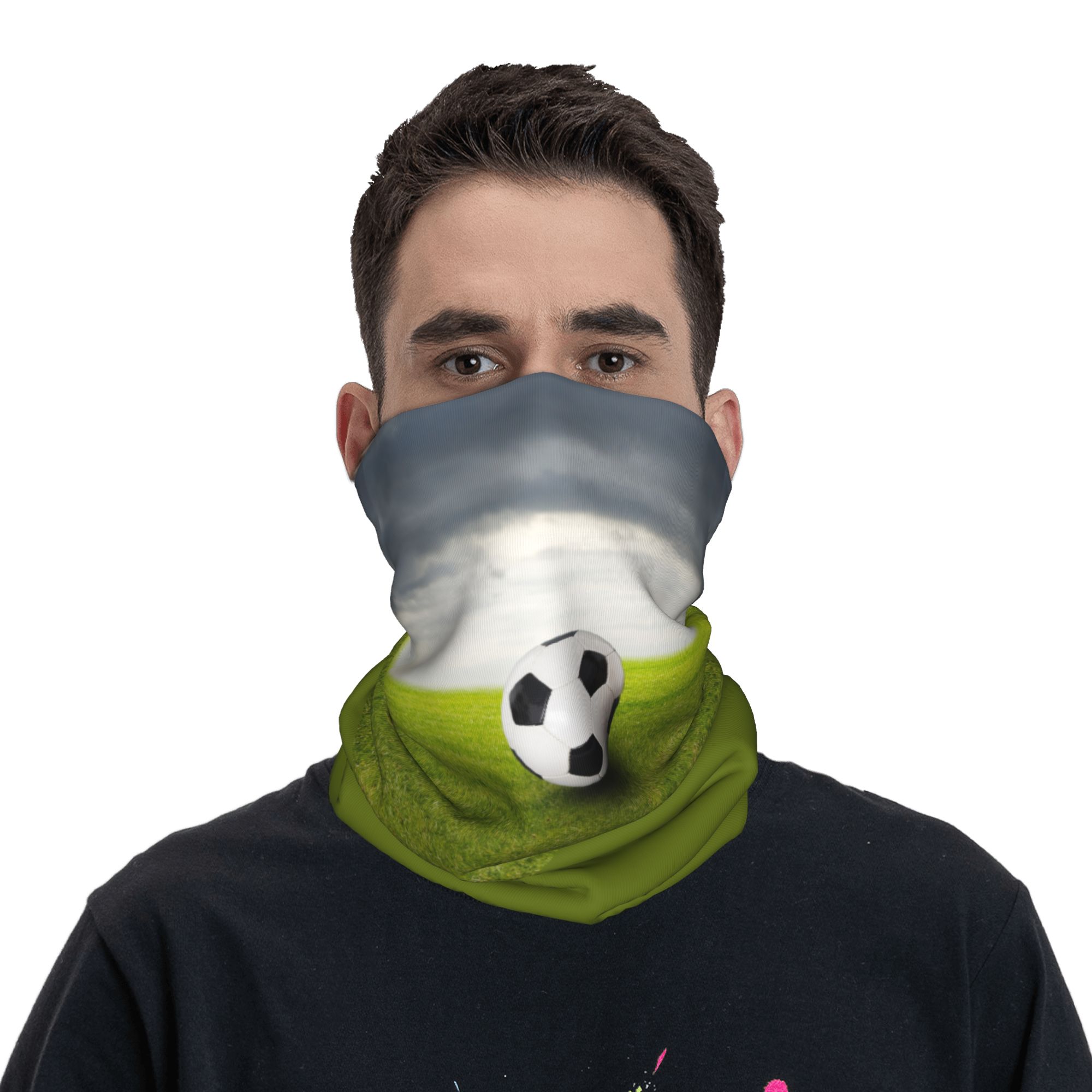 カスタムサッカーボールが草の上に置かれたバンダナネックゲイタ - Neck Gaiter Face Cover のレビューと価格